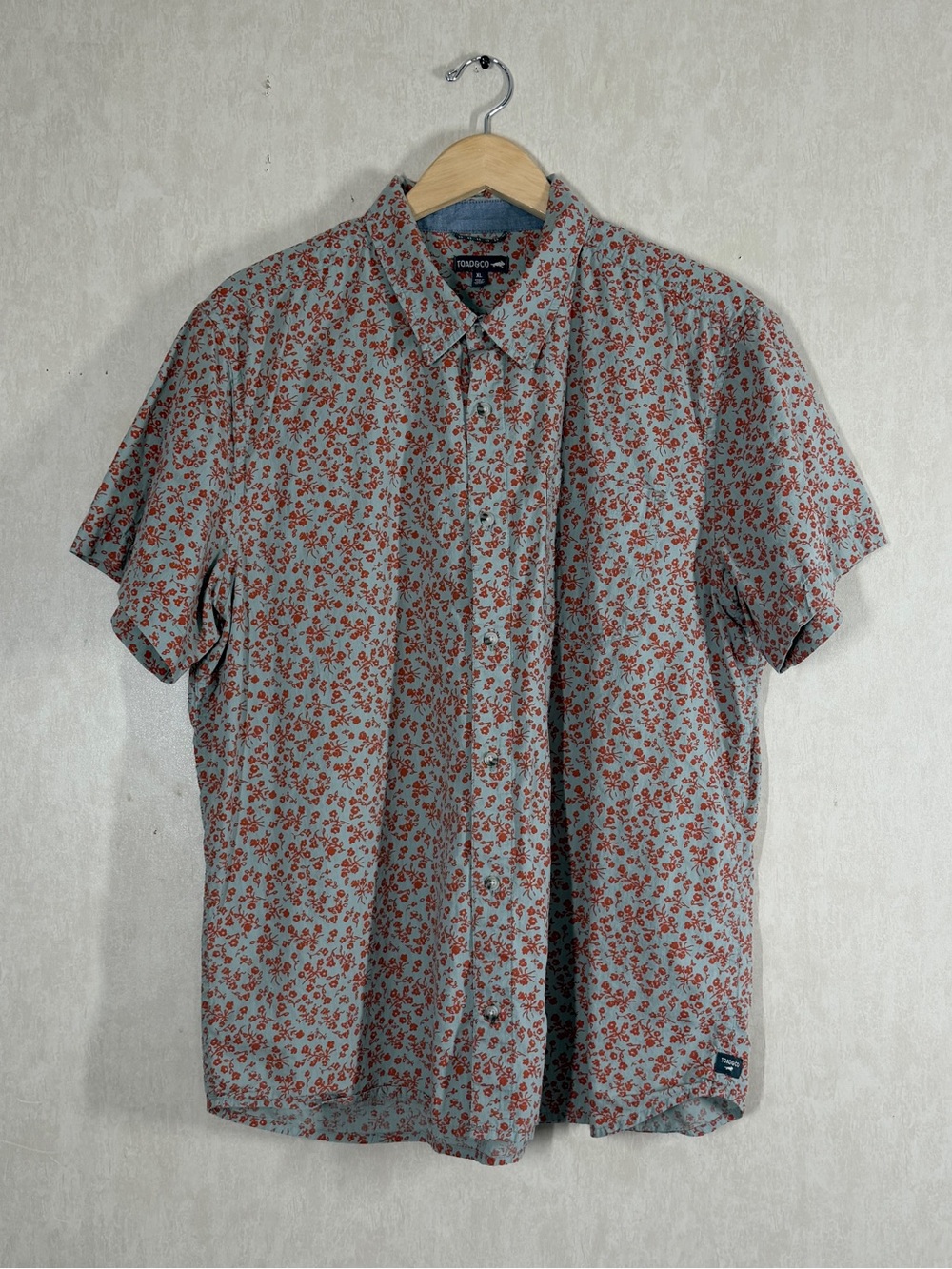 Toad&Co Men’s Organic Cotton Fletch Shortsleeve Button Down Shirt in Floral XL